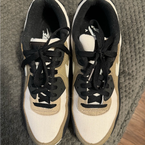 Nike Air Max 90’s - Picture 2 of 2